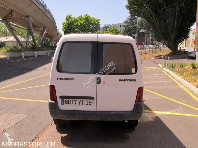 Véhicule utilitaire Peugeot PARTNER