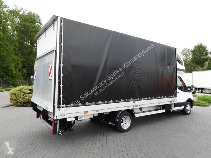 Véhicule utilitaire Ford  TRANSIT