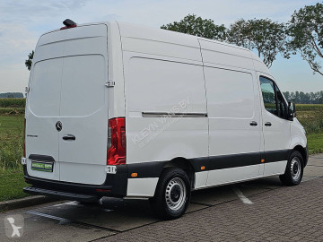 Fourgon Mercedes