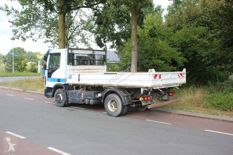 Véhicule utilitaire Iveco 80-210