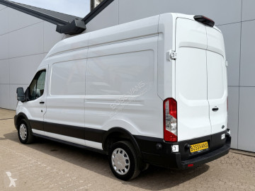 Ford Transit 68kWh 184PK L3H3 317km WLTP 96.4% (SOH) BEV Snelladen Camera Cruise control Climate control Carplay Navigatie Laadkabel Parkeersensoren E