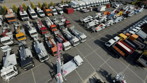 Véhicule utilitaire Nissan