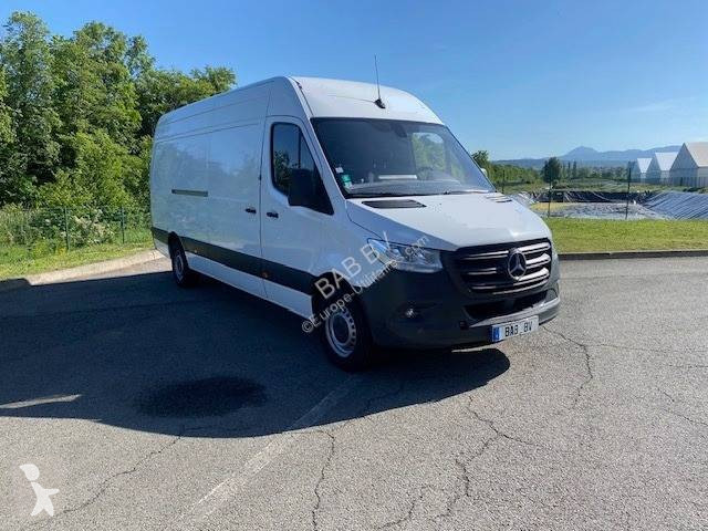 Véhicule utilitaire Mercedes