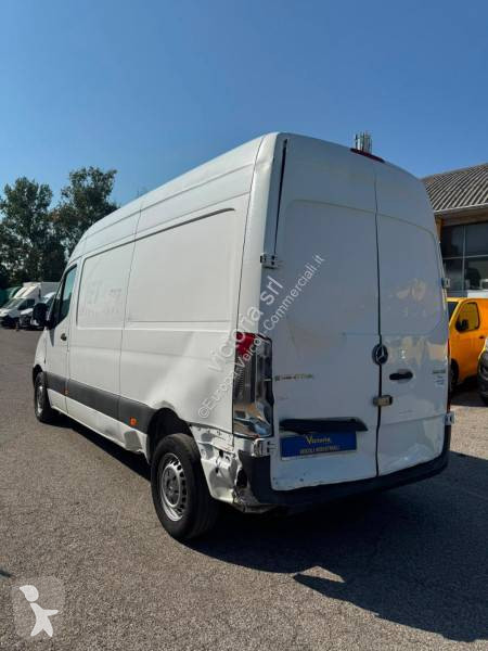 Bedrijfswagen Mercedes