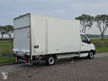 Caja cerrada Mercedes