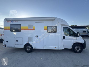 Camper