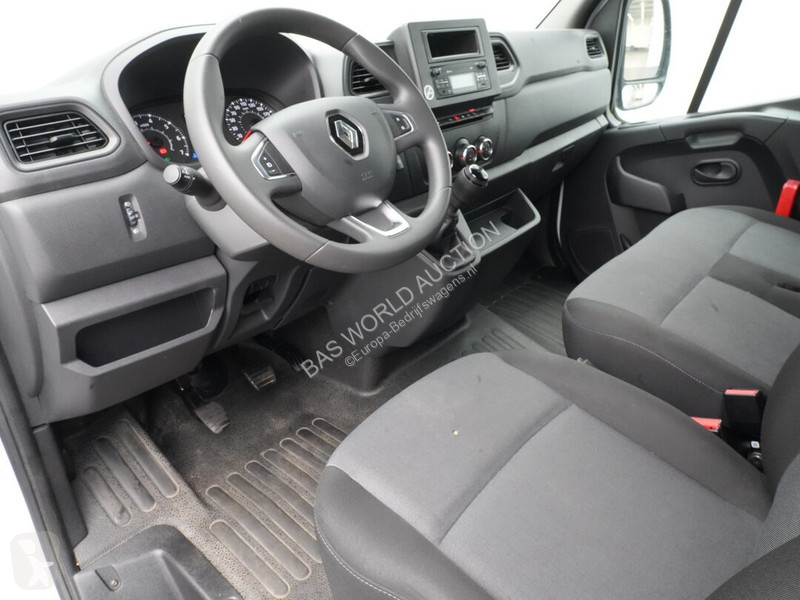Furgoneta Renault 135PK