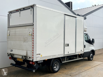 Caja cerrada Iveco