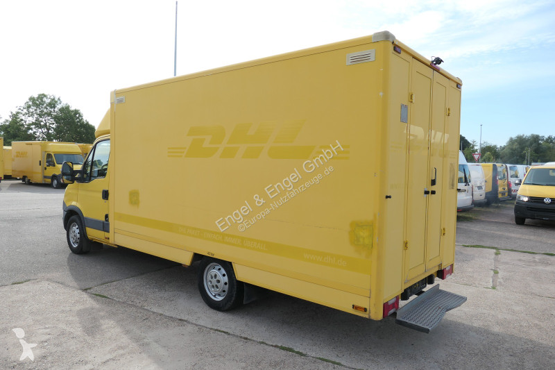 Véhicule utilitaire Iveco Daily 35 S11 C30C...