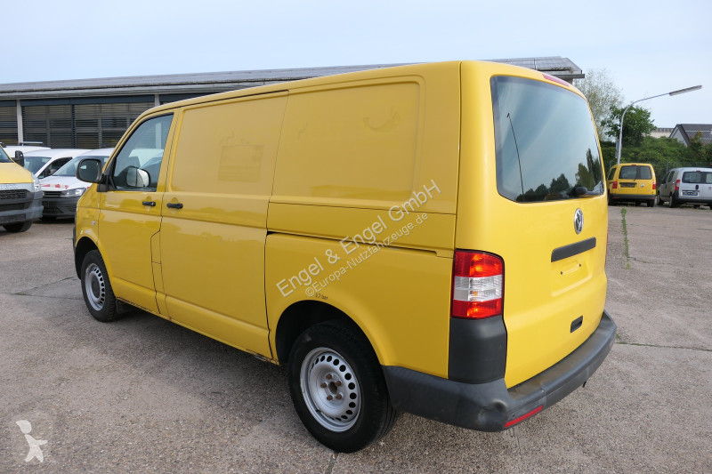 Véhicule utilitaire Volkswagen T5 Transporter...