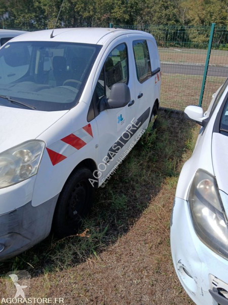 Véhicule utilitaire Peugeot PARTNER