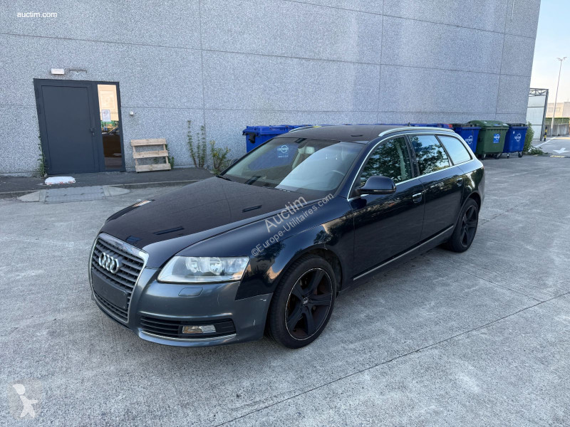 Véhicule utilitaire Audi a6