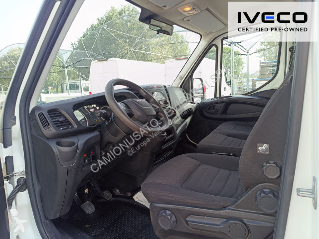 Лекотоварен автомобил Iveco DAILY 35C14D