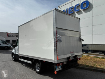 Utilitaire benne Iveco