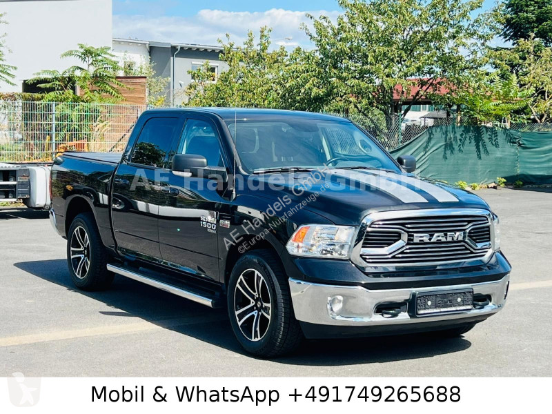 Комерційні автомобілі Dodge RAM 1500 Classic...
