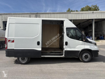 Fourgon Iveco