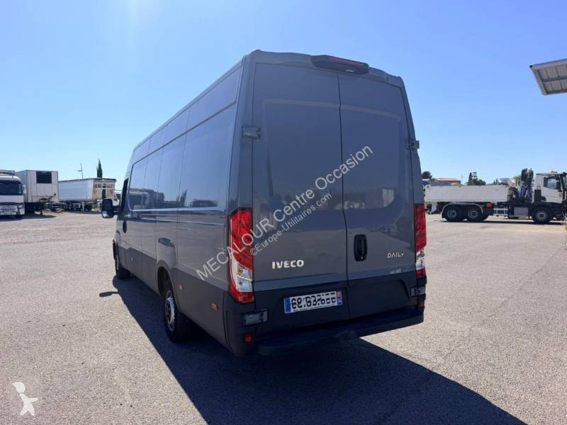 Véhicule utilitaire Iveco