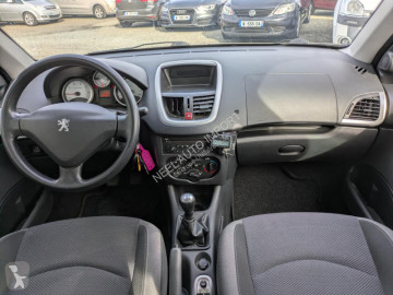 Peugeot 206 + 1.4i 75CH Trendy