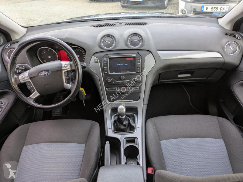 Véhicule utilitaire Ford Mondéo SW 1.5 TDCI...