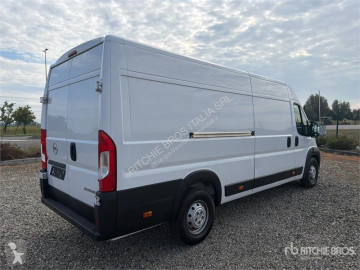Caja cerrada Opel
