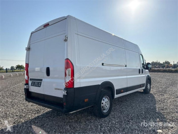 Caja cerrada Opel