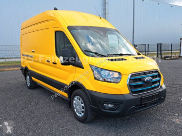 Fourgon utilitaire Ford