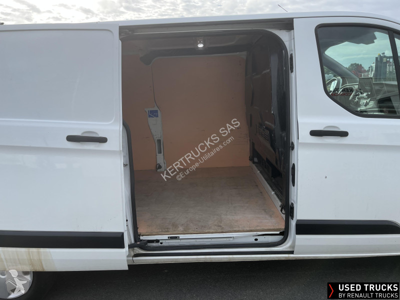 Véhicule utilitaire Ford