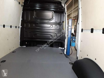 Caja cerrada MAN