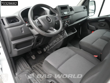 Renault cargo van