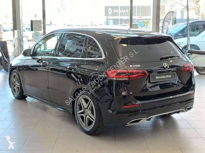 Комерційні автомобілі Mercedes 200