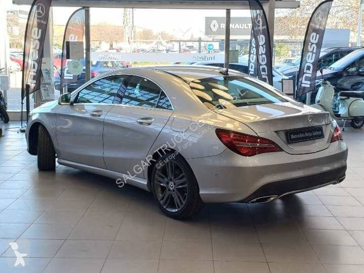 Furgoneta Mercedes