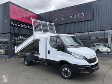 Utilitaire benne Iveco