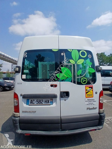 Комерційні автомобілі Renault MASTER