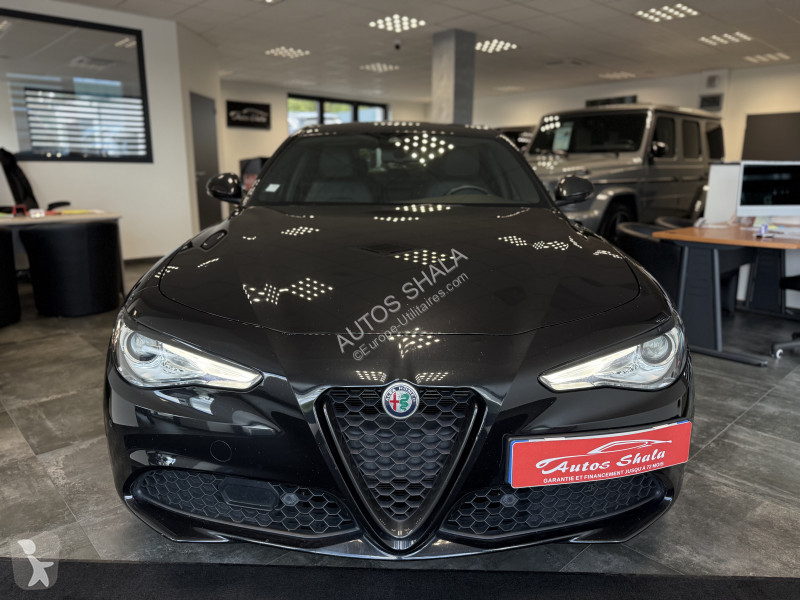 Veículo utilitário Alfa-Roméo GIULIA / A PARTIR...
