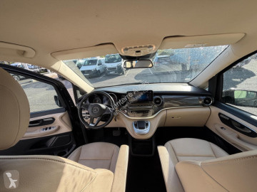 Voiture monospace Mercedes