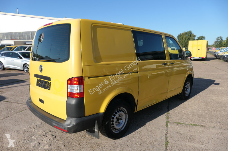 Лекотоварен автомобил Volkswagen T5 Transporter...