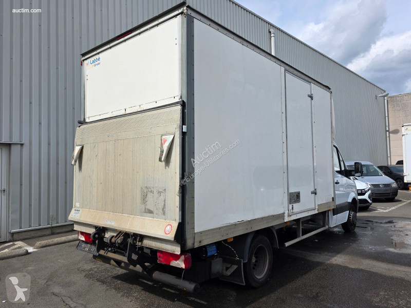 Лекотоварен автомобил Mercedes sprinter