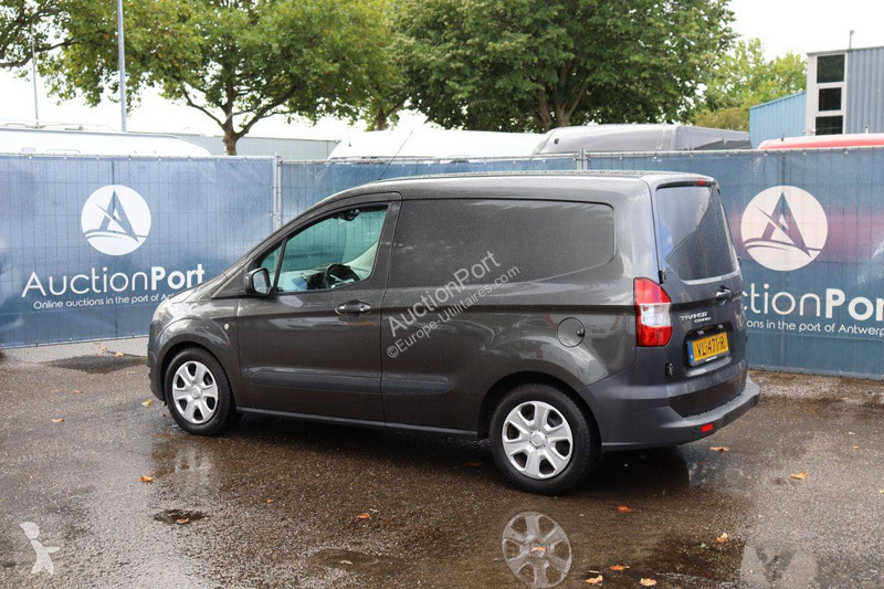 Furgoneta Ford Courier