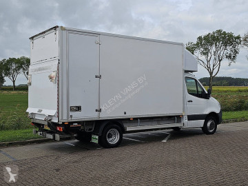 Caja cerrada Mercedes
