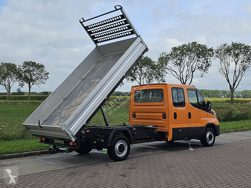 Furgoneta Iveco 35S18 3.0L 3 Zijden kipper