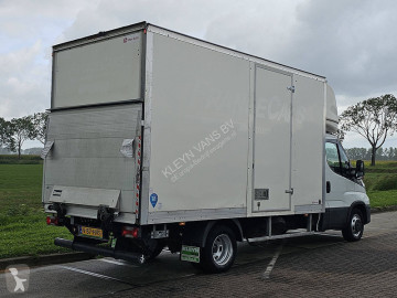 Caja cerrada Iveco