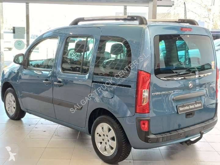 Furgoneta Mercedes