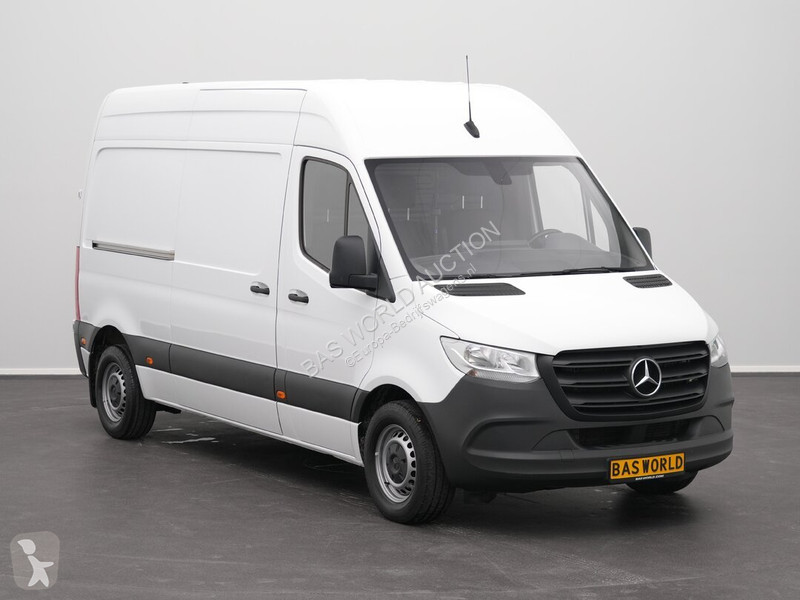 Лекотоварен автомобил Mercedes 315 CDI