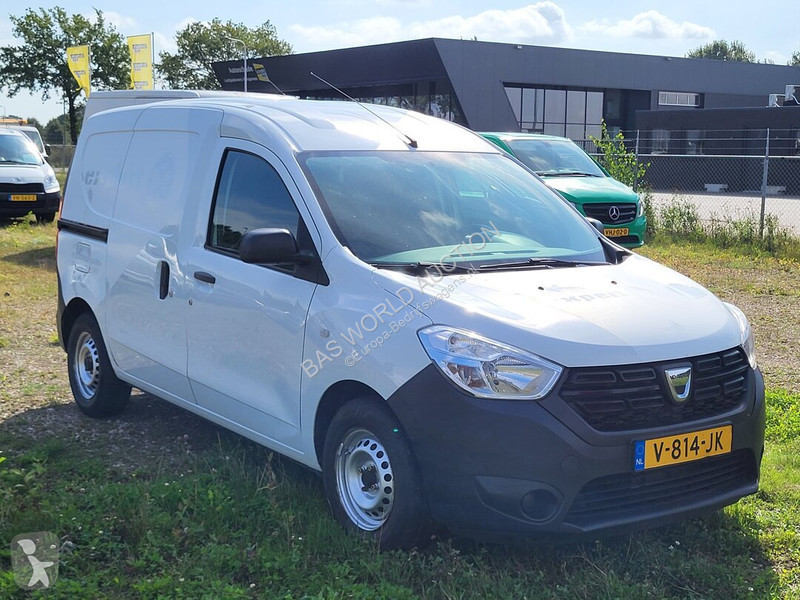 Furgoneta Dacia 75PK