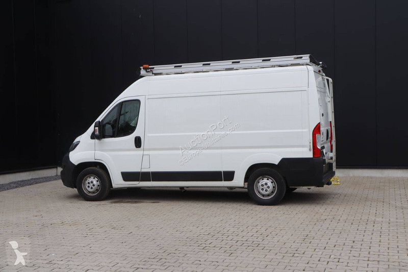 Furgoneta Peugeot