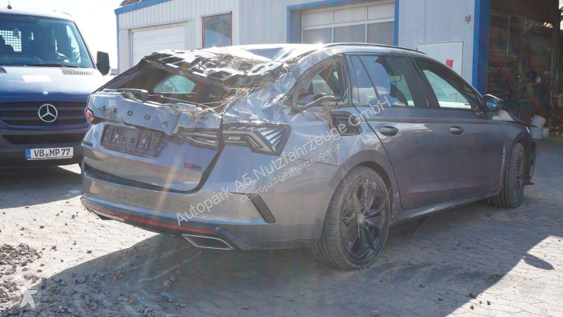 Furgoneta Skoda Combi RS Unfall Motor Ok...