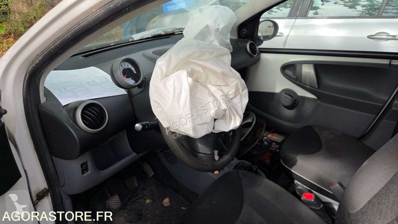 Лекотоварен автомобил Peugeot 107