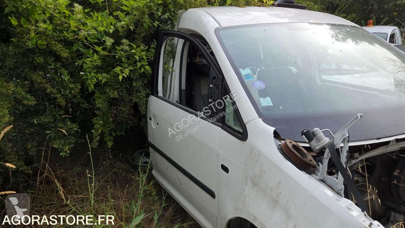 Лекотоварен автомобил Volkswagen CADDY