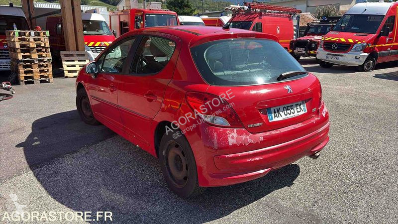 Лекотоварен автомобил Peugeot 207