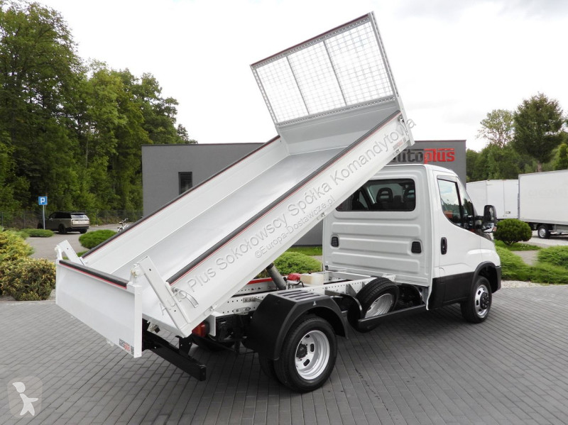 Лекотоварен автомобил Iveco 35C14 DAILY